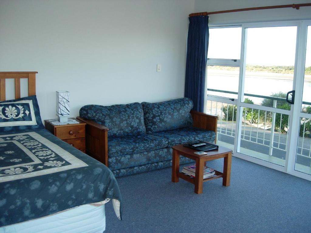 Tutukaka Coast Motor Lodge Ngunguru Szoba fotó
