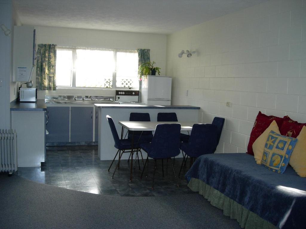 Tutukaka Coast Motor Lodge Ngunguru Szoba fotó